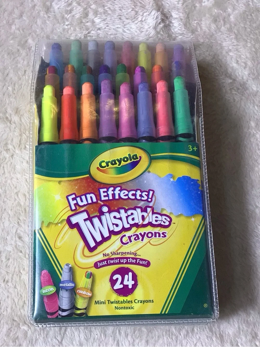 Crayola Twistables Crayons - 24 Pack (Multicolor)
